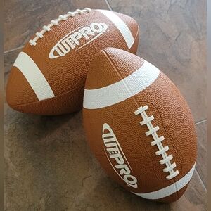 NWOT! WIPRO Footballs For Kids